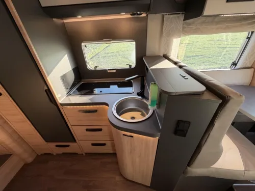 Knaus L!ve Wave Platinum 700 MEG Lithium, 2x Air Conditioning photo: 5