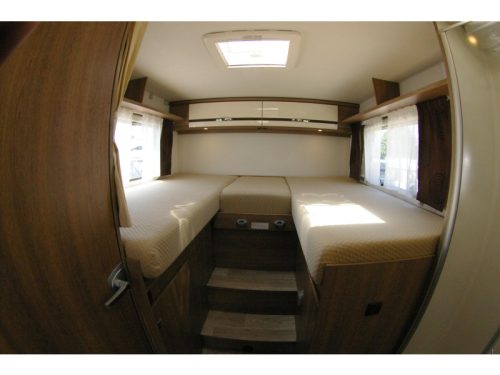Dethleffs Trend I 7057 Single beds, Drop-down bed. photo: 13