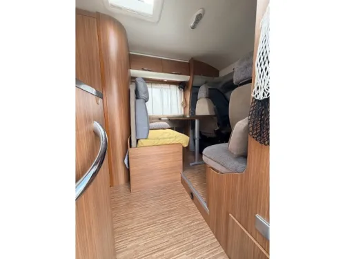 Adria Sport 572 SL ENKELE BEDDEN Foto: 4
