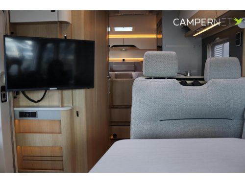Hymer BMC-I 600 White Line 170hp Automatic | Alde heating | Truma roof air conditioning | Single beds | SLC chassis | Pop-up bed | Awning | Bicycles photo: 11