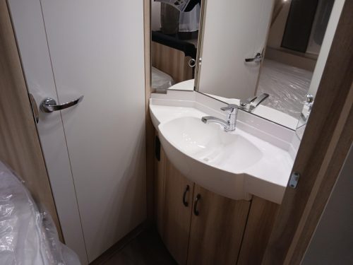 Hobby De Luxe 400 SFE Foto: 6
