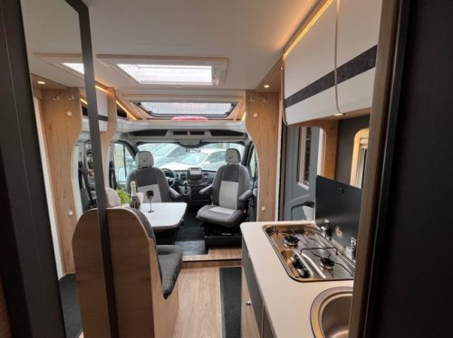 Dethleffs Globebus Go! T45 Aut. Airco Cruise CarPlay El.fietslift NIEUWSTAAT foto: 1