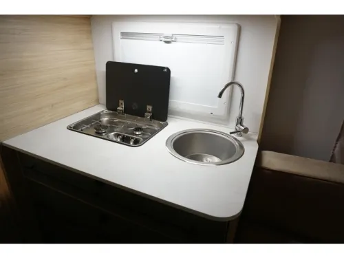 Caravelair Exclusive Line 475 Combi 6E heating photo: 7