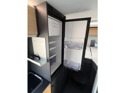 Adria 640 SLB 60 Years 8T-Automaat Enkele Bedden Luifel Luxe Cabine foto: 16