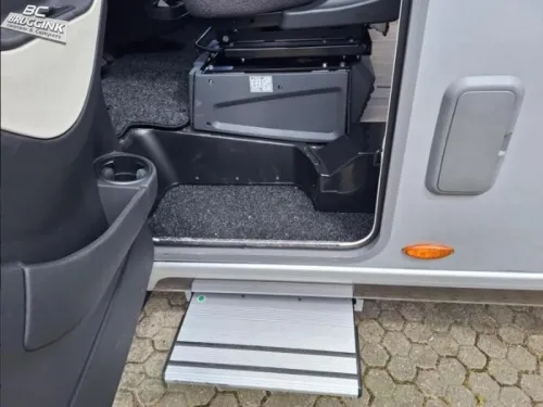 Hymer Exsis-I 580 PURE CAMA INDIVIDUAL 214CM + TECHO ELEVABLE foto: 18