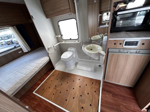 Elnagh M200 CPT Wheelchair Motorhome with lift photo: 15