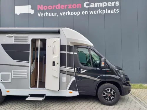 Sunlight T 68 Adventure Edition - Schwarze Front - Navi  Foto: 21