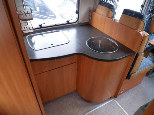 Weinsberg Meteor, Alkoven, Viel Platz 6.50 Meter Alkoven Foto: 12