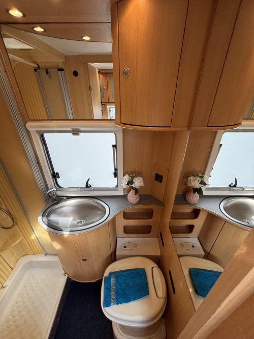 Tec ROTEC LIFT BED + ROUND SEATING AIRCO LPG FIAMMA LOCKS photo: 7