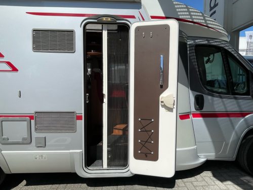 Hymer Tramp 698 CL QUEENSBED 3LTR 160 PK BR-SYSTEM CAMERA photo: 4