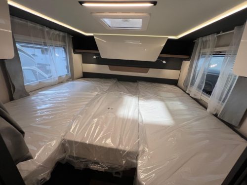 Laika Kosmo 319 automatic, single beds photo: 13