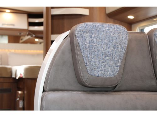 Carthago C-Tourer I 149 LE Single beds Pop-top roof  photo: 61