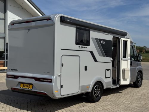 Adria Compact DL 60 Years Selection Levelsysteem Automaat photo: 6