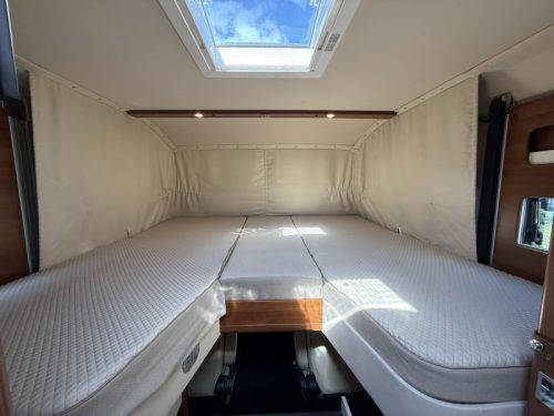 Carthago Liner For Two 53 L ROUND SEATING - full of accessories photo: 20