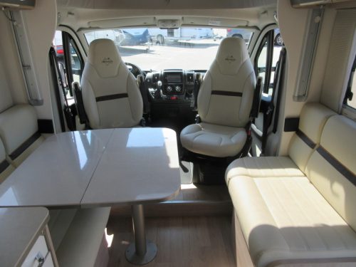 Rapido 696 F Premium Edition AUTOMATIK FACE TO FACE Foto: 3