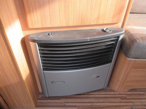 Adria Adora 492 UL CON MOVER Y VENTILADOR DE TECHO foto: 12