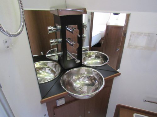 Challenger VANY 02 S Prestige Van conversion Fixed bed Year of manufacture12-2012 photo: 9