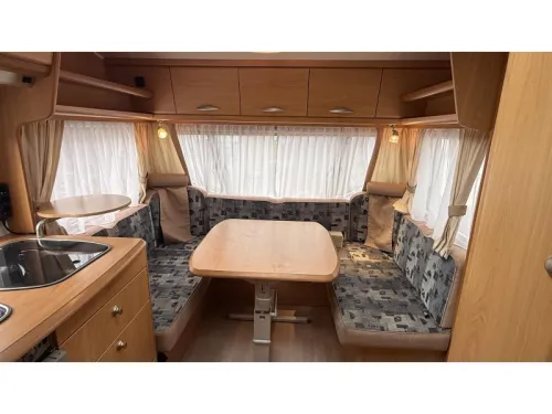 Chateau Calista 450 FHU French bed dinette toilet photo: 2