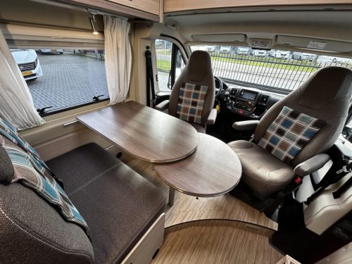 P&ouml;ssl Roadcruiser 640 Enkele-bedden/2017/Euro-6  foto: 9