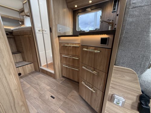 Hymer Exsis-i 678 foto: 18