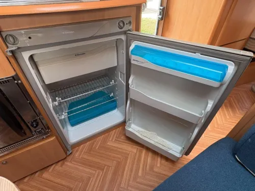 Elnagh Joxy 26 Single Beds, Air conditioning, 130HP photo: 13