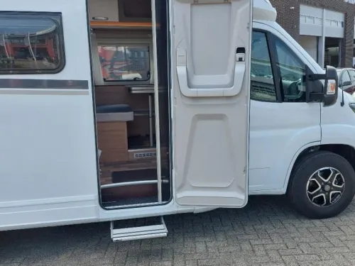 Weinsberg CaraLoft 650 ME 9-speed automatic! photo: 8