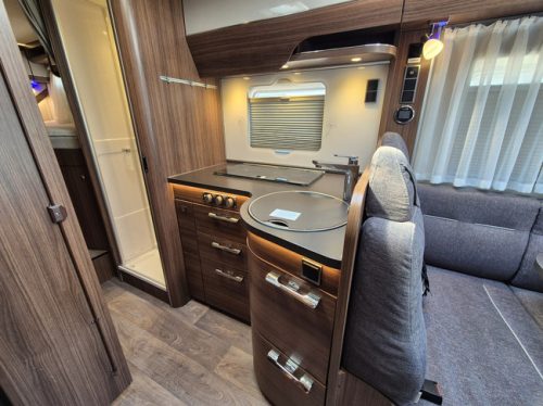 Hymer ML-T 620 163 HP AUTOMATIC 45,588 KM 4400 KG FULLY LOADED 12 MONTHS WARRANTY MERCEDES SPRINTER 416 CDI SINGLE BEDS SOLAR 18 INCH ALLOY WHEELS photo: 14