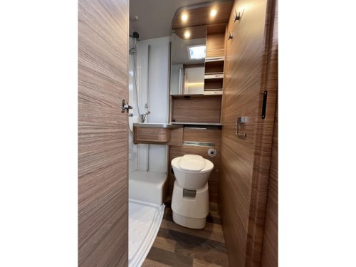 Weinsberg CaraCore 650 MEG GRATIS AUTOMAAT  foto: 16