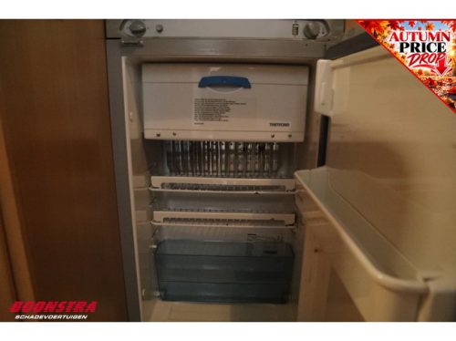 CI International Caroica 595 P 2.2 TDCI Mid-kitchen Dinette Single beds Cruise Control Camera Air Conditioning photo: 20