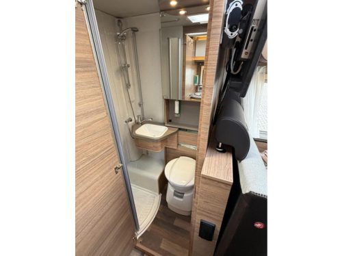 Weinsberg 600MEG Pepper 9-T Automaat Einzelbetten Seitz Markise LED Foto: 22