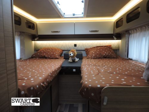 Weinsberg CaraCore 700 MEG, Automaat Camas individuales Techo elevable 4 plazas foto: 17