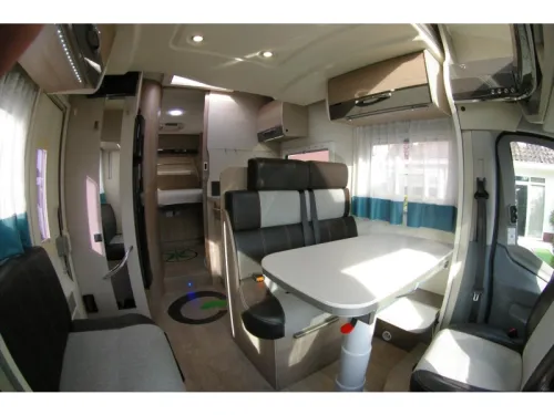 Chausson Flash 718 XLB Queensbed, Hubdach, Klimaanlage. Foto: 10