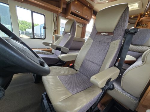 Carthago CHIC C-LINE I XL 5.5 LE 3.0 177 HP FULL OPTIONS !! SINGLE BEDS PULL-DOWN BED LEVEL SYSTEM 4 SOLAR PANELS 2x 200AH LITHIUM BATTERIES TV photo: 6