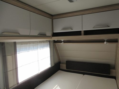 Knaus Sudwind 60 Years 450 FU VERY NEAT, FIXED AWNING photo: 6