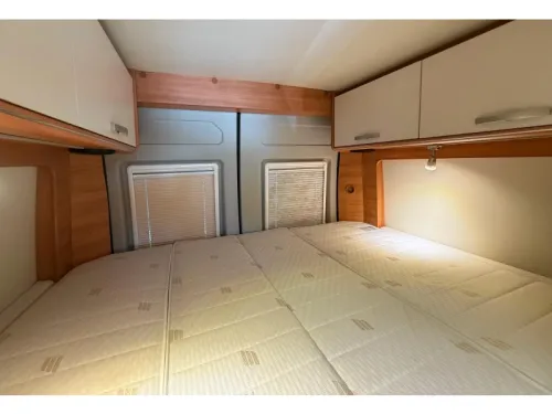 Hymer Grand Canyon CL 4 berths photo: 8