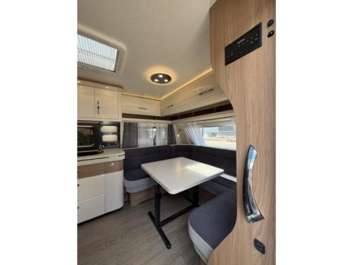 Hobby Excellent 560 WFU Incl. Mover and Awning photo: 10