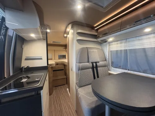 Malibu Van Comfort 640 LE 9tr automatic / single beds photo: 9