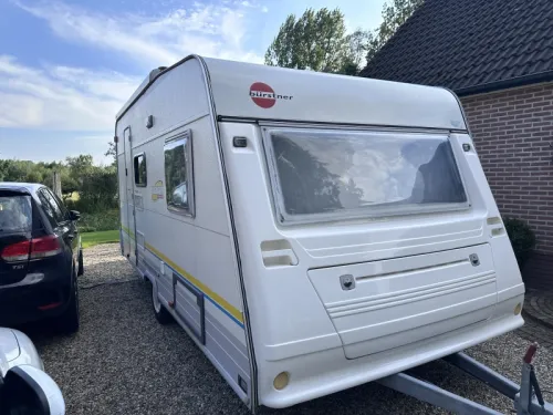 B&uuml;rstner Ventana Avantgarde 430 TN mit neuem Vorzelt Foto: 1