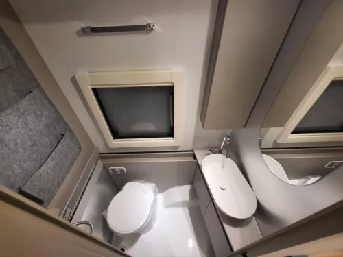 Adria Alpina 583 UL komplett neues Modell Foto: 15