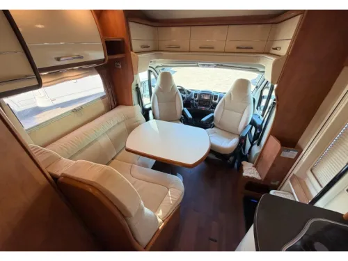 Carthago C-Tourer T 143 L&auml;ngsbetten Foto: 5