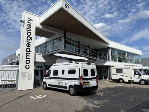 Hymer GRAND CANYON TRANSVERSE BED+POP-TOP ROOF EURO6 TOW HITCH photo: 22
