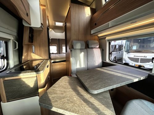 Weinsberg CaraBus 600 MQH Querbett/2025/Euro-6/5.9M Foto: 6