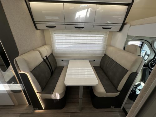 McLouis Glamys 320 NEW 8-Berth Overcab 140HP photo: 9