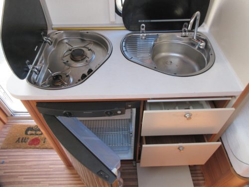 Adria Adora 492 UL CON MOVER Y VENTILADOR DE TECHO foto: 8
