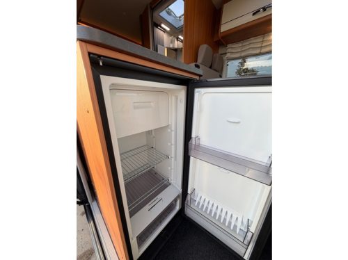 P&ouml;ssl Summit 540 AUTOMATIC VAN CONVERSION / 450W SOLAR / INVERTER / CARPLAY / 2xBATTERY / AWNING photo: 7