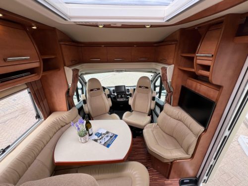 Carthago Chic C-Line T 4.8 automatic, single beds, photo: 7