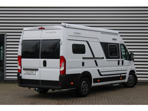 Adria Twin 640 SGX 140PS Automatik Anh&auml;ngerkupplung Foto: 2