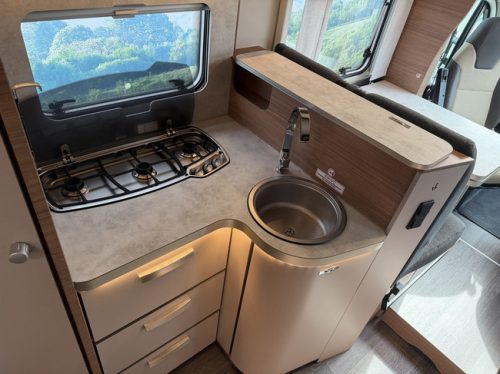 Knaus LIVE WAVE 650 MF Foto: 18