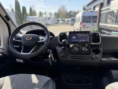 Adria Compact Supreme DL Automatic photo: 8