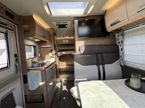 Knaus Van TI Vansation 650 MEG AUTOMAAT 9-Traps 140 pk Euro6 Fiat Ducato 9 **Einzelbetten/Satelliten-TV/Navi/Kamera/2x Lithium/Anh&auml;ngerkupplung Foto: 6